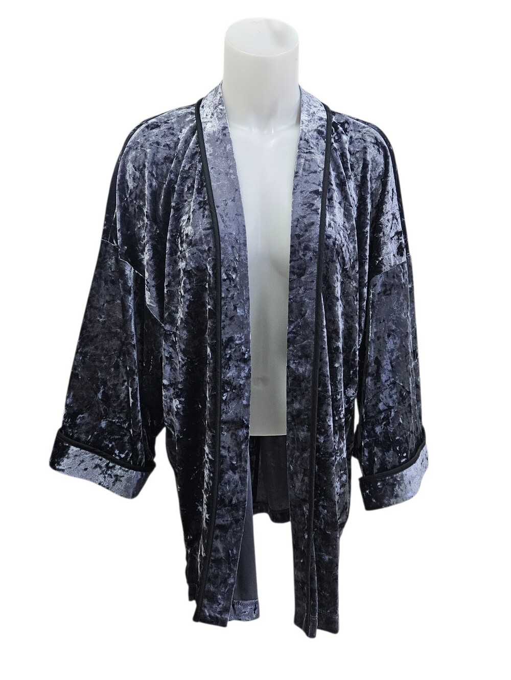 Pleione Charcoal Gray Crushed Velvet Kimono Open Anthropologie Boho Hippie M NWT